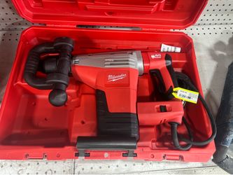 Milwaukee SDS-MAX Demolition Hammer