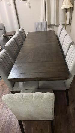 Table and 10 Chairs Make an offer