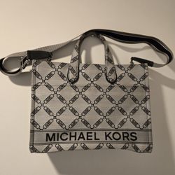 Michael Kors Gigi Large Empire Logo Tote Bag 