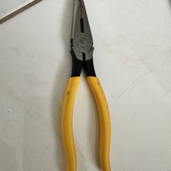 Klein Tools D203-8 Needle Tip Pliers, Long Tip Side Cutters