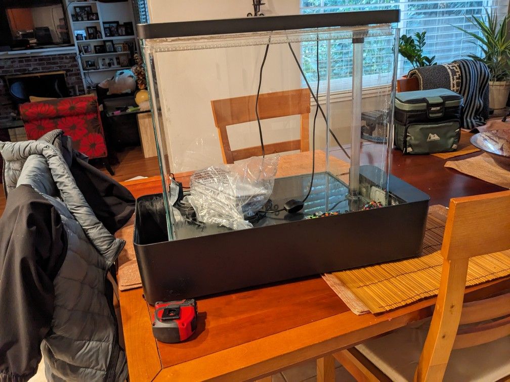 20 Gallon Infinity Waterfall Fish Tank