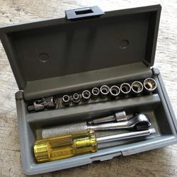 1/4” Ratchet Socket Set