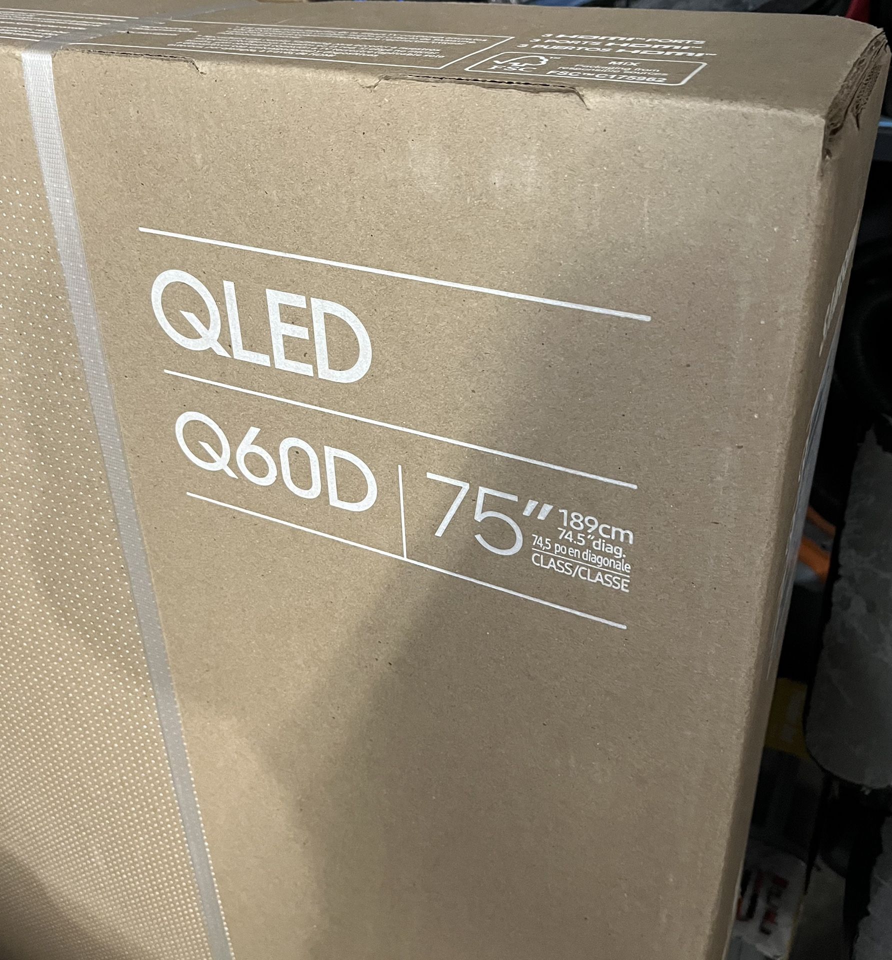 New Samsung 75" QLED 4K Q60D Smart TV