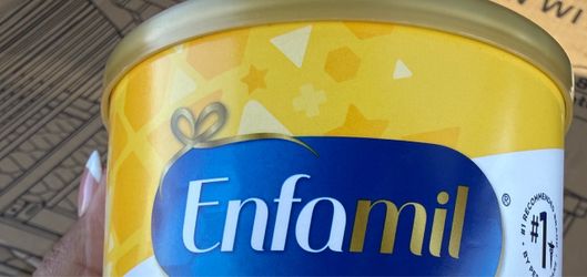 7 cans yellow Enfamil