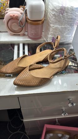 Tan Pointed-Toe Laser Cut Flats size 5.5