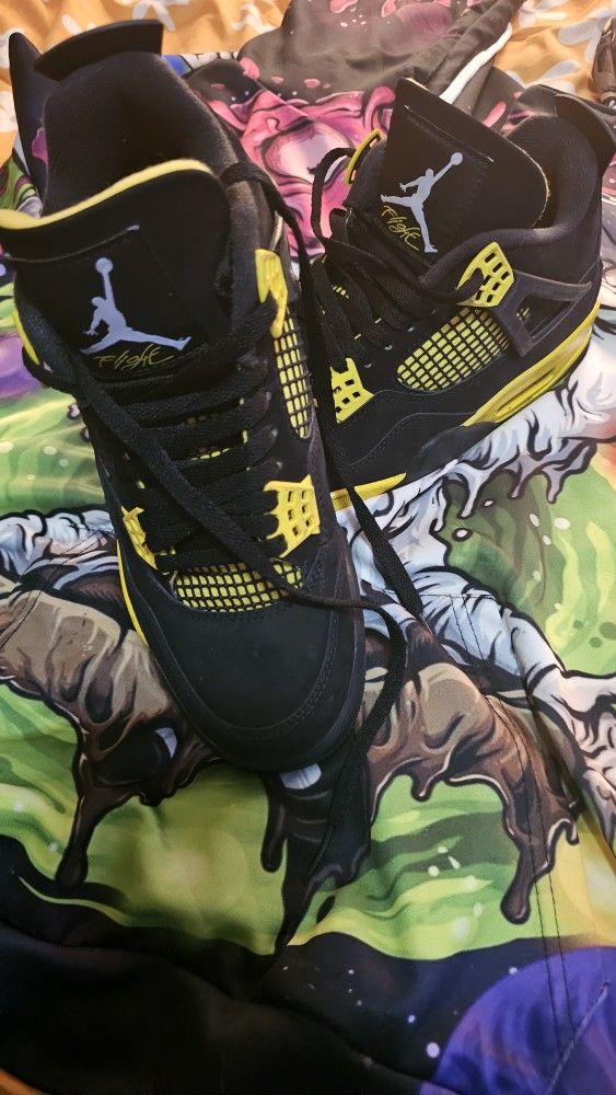 Retro 4 Thunder Yelow