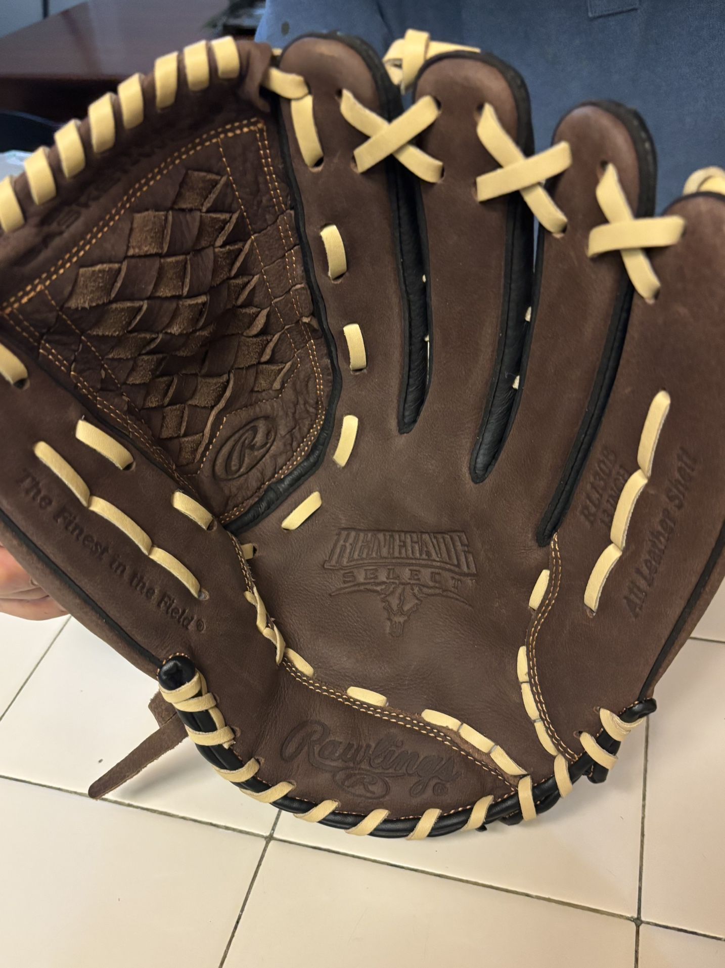 Rawlings 13 Inch Glove
