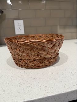 Brown woven basket - 9 inches