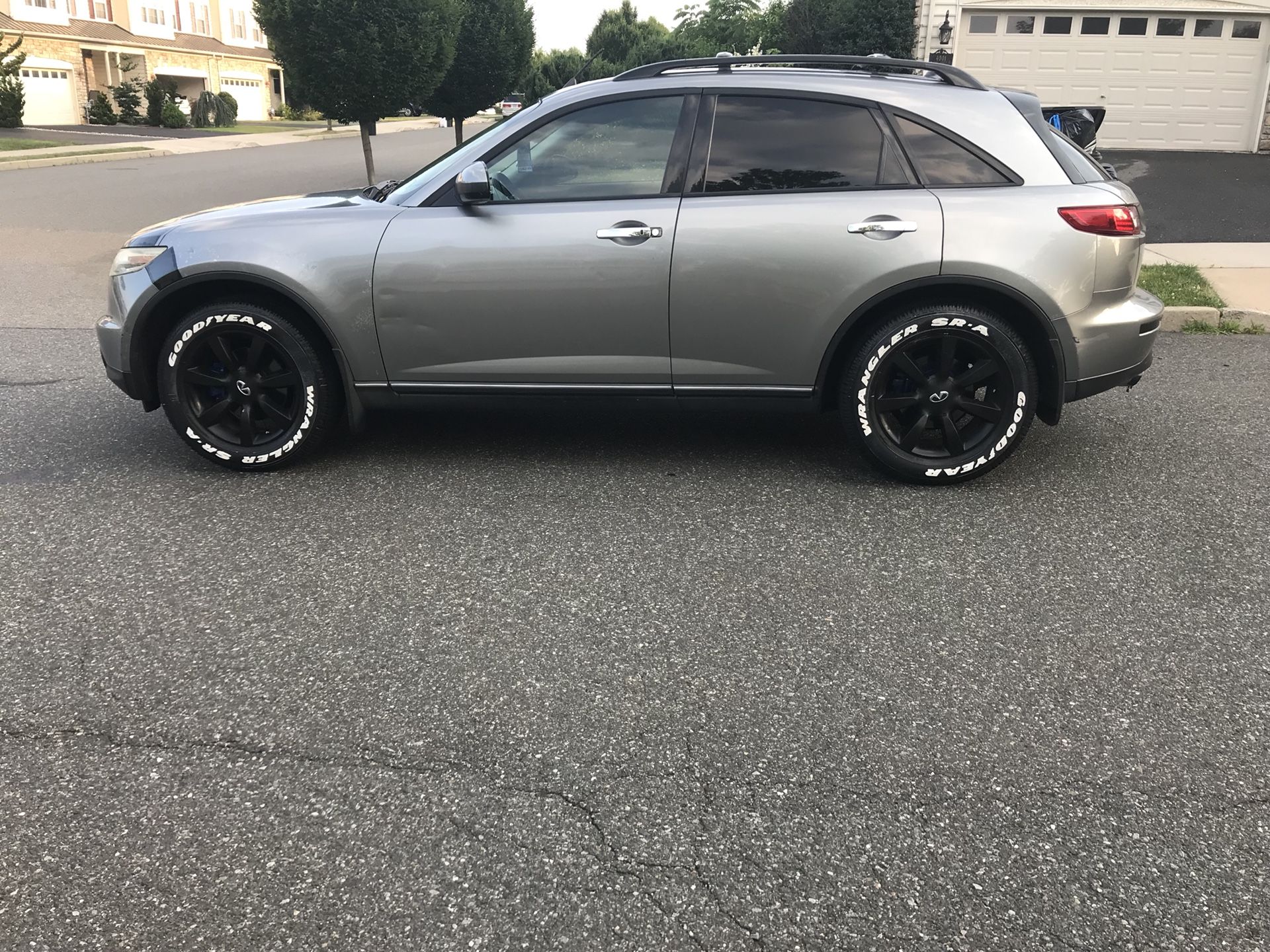 2005 Infiniti Fx35