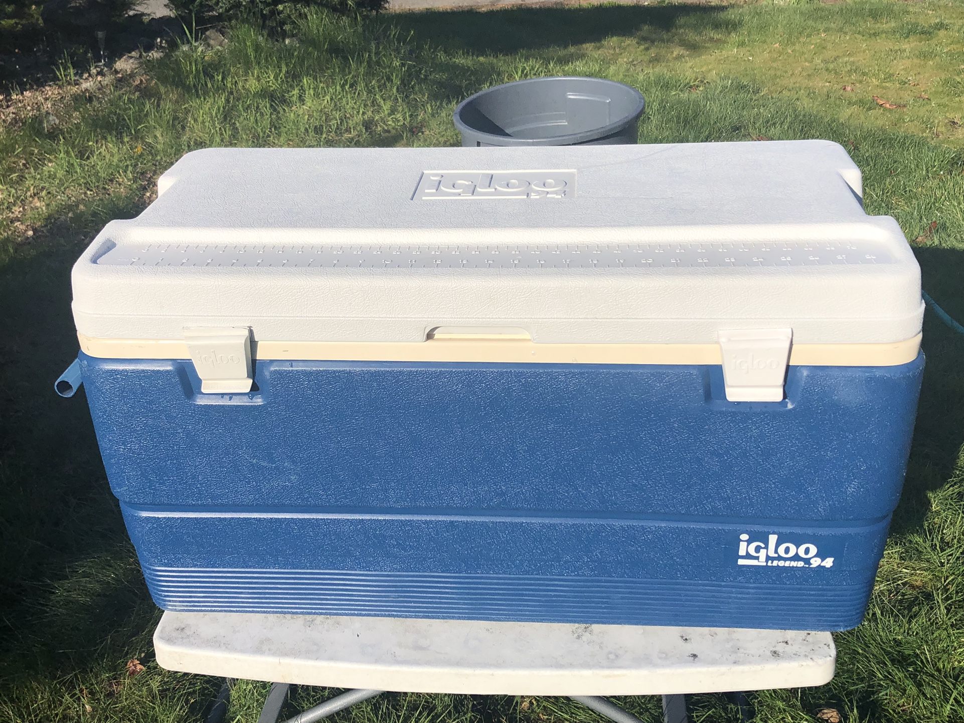 Igloo Marine Cooler, 94 quart Large Ice chest Fishing and camping