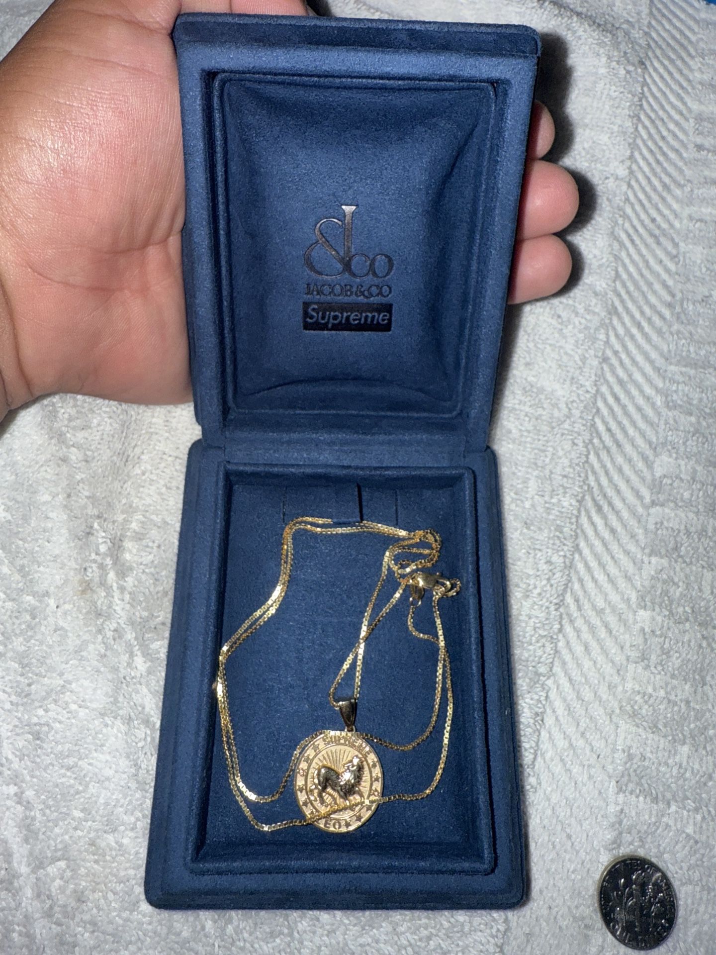 Supreme Jacob &Co. 14 Kt Gold Zodiac Pendant and Chain In Original Box Rare LEO