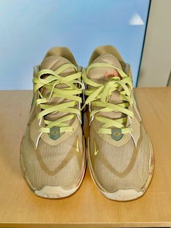 Nike Air Zoom Basketball Shoes – Beige/Green – Excellent Condition