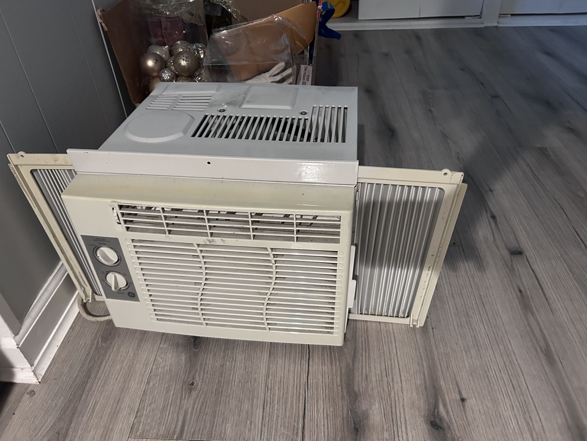 Window AC
