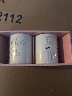 Set of 2 ceramic mugs