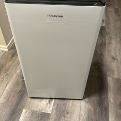 Hisense Mini Fridge 