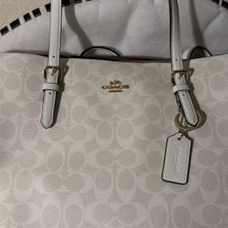 Coach Tote 