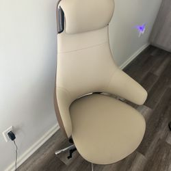 Serene Ella Executive Chair (Napa Leather) - Like New Condition