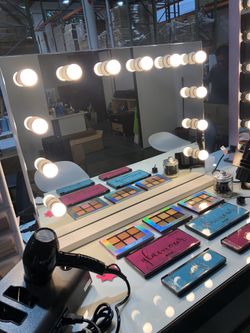 Hollywood Vanity Mirror 34x26 in Tabletop Wall Mount White MIRROR ONLY