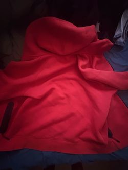 Red tech large