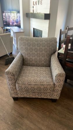 Accent chair