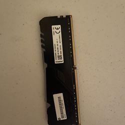  HyperX® 8 GB DDR4-3200 XMP RGB SDRAM 