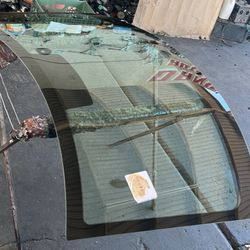 ( Sale ) 2025 Windshield * AuTO GLaSs  