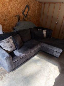 Gray Fabric Sectional Sofa with Chaise
