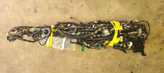 2015-2017 Dodge Charger new body wiring harnesss with fuse box, and ECU