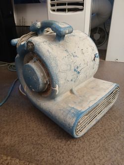 Snail blower