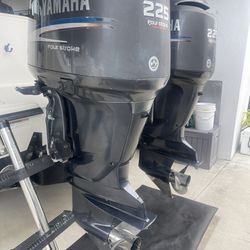 Twin 225 HP Yamahas Four Strokes 