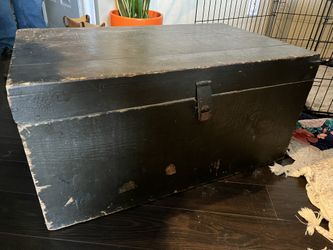 Vintage Wood Storage Trunk Footlocker 