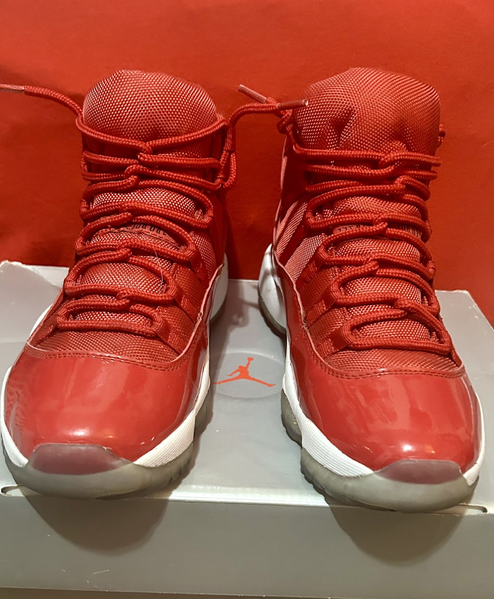 Jordan 11 win like 96 (red)