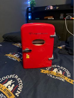 Mini fridge