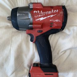 Milwaukee M18 FUEL 1/2 in Torque Impact Tool