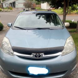 Toyota Sienna 2008
