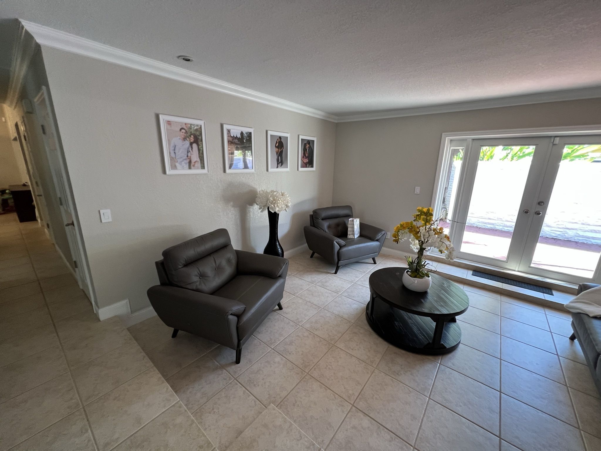 Set of 2 Oversized Leather Accent Chairs