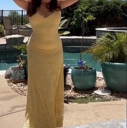 Yellow Lace Bodycon Halter Dress