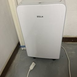 Della A/C 