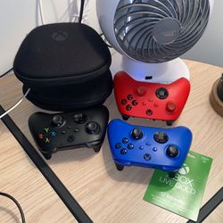 Xbox Controllers/rechargeable Battery Packs