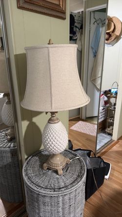 Vintage Pineapple Table Lamp with Shade