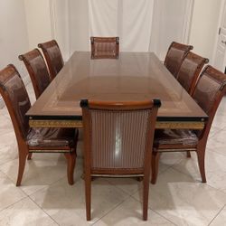 Beautiful Dining Table Set 
