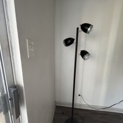 Floor Lamp – Black