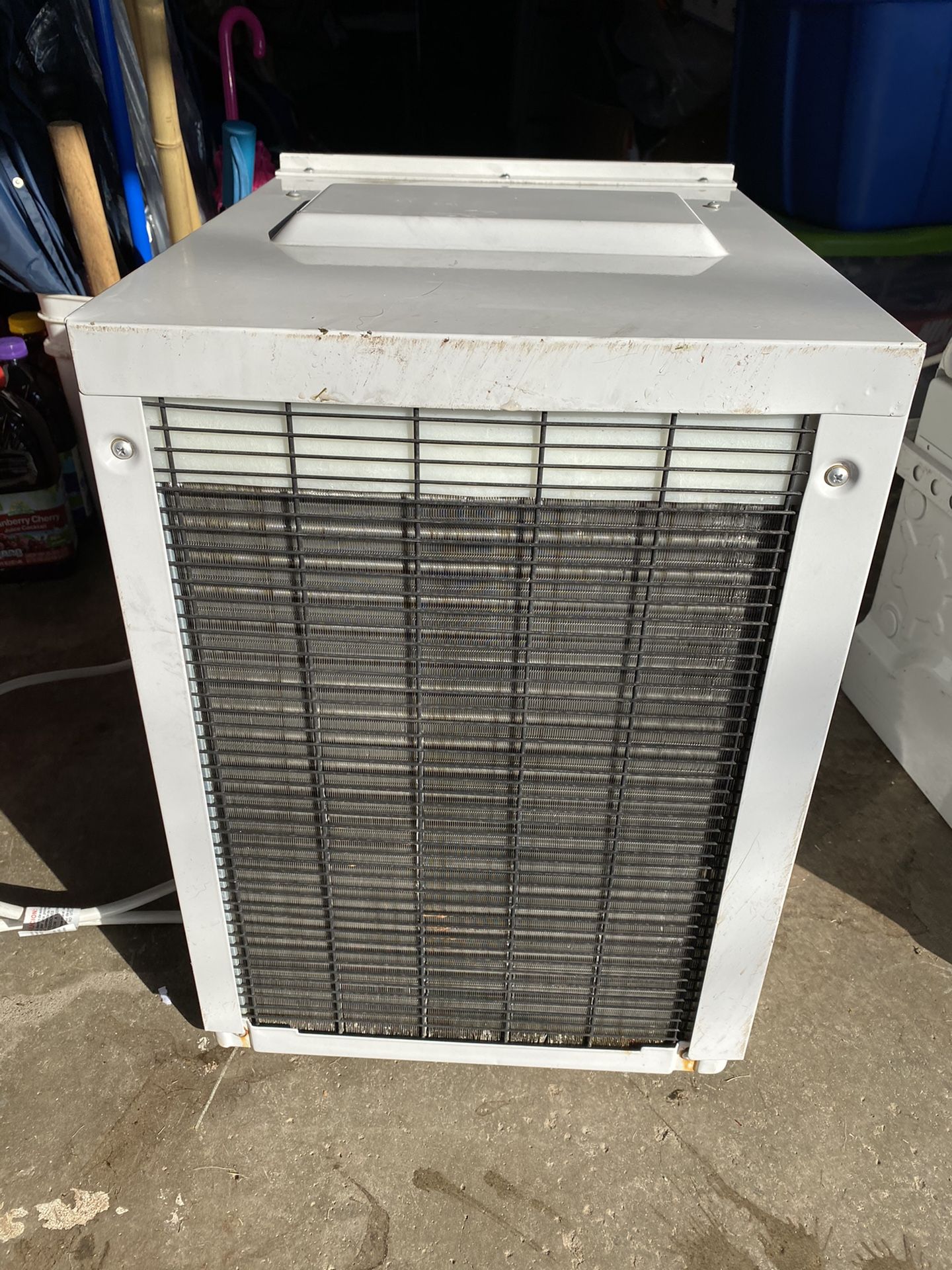 Koldfront CAC8000W 8000 BTU 115V Casement Air Conditioner with