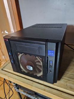 Gaming Mini ITX PC. i7-CPU, 16GB Ram, 1TB HDD, GPU: Radeon Graphics.
