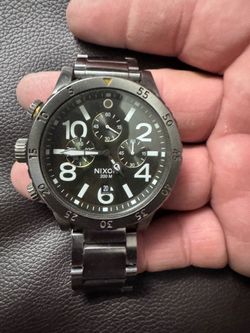 Nixon watch chrono 51-30