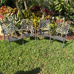 4 Metal Chairs With or Without Cushions