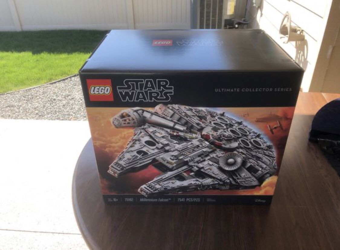 LEGO UCS Millenium Falcon Star Wars 75192 New In Box Sealed