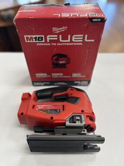 MILWAUKEE M18 FUEL D-HANDLE JIG SAW IN LIKE NEW CONDITION, WITH BOX, TOOL ONLY