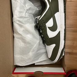 Nike Dunk Low Olive