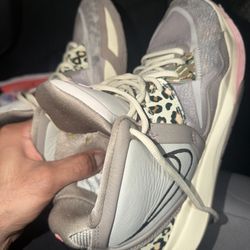 Kyre Irving Basketball Shoes